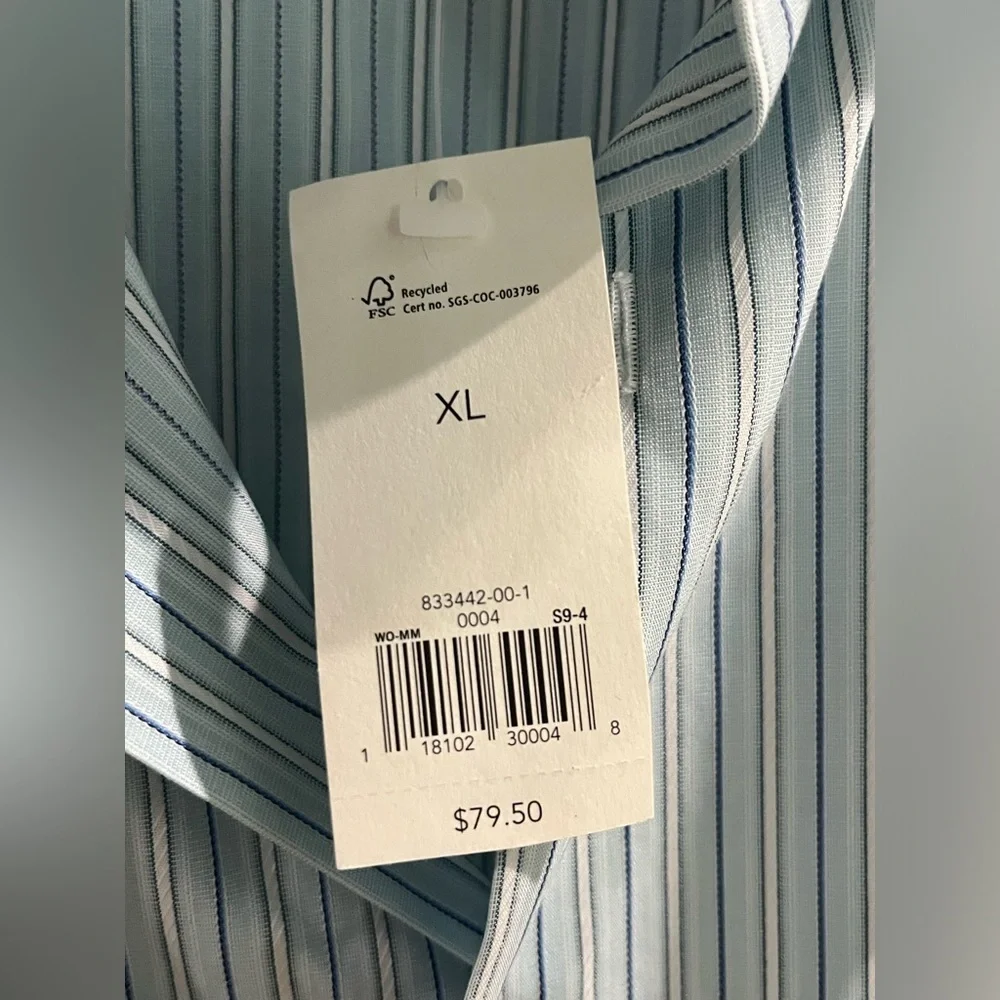 Banana Republic Men's Non Iron Slim Fit Shirt, size XL, new!